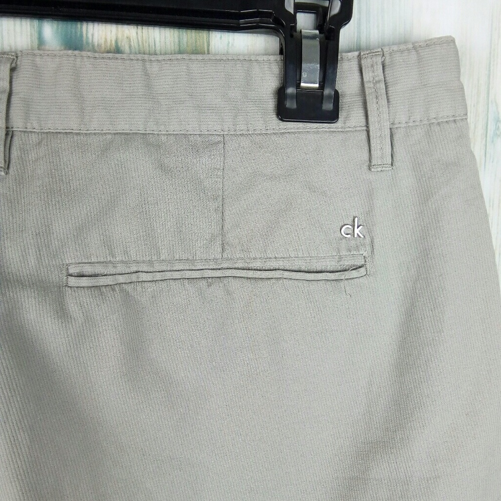 Calvin Klein 36x32 chino pants - Picture 6 of 8